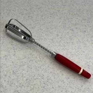 Vtg 30s/40s EKCO Spring Push Red Wood Handle Single Egg Beater Mixer Farmhouse